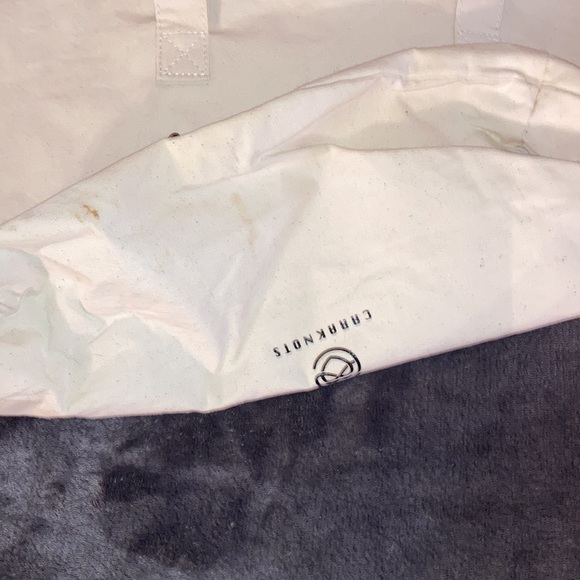 Mrs. Tote - Picture 2 of 2